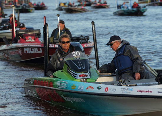 The first morning of competition always brings hope. - photo by Seigo Saito