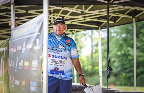 Yamamoto Pro Tom Monsoor waits at the tanks.
