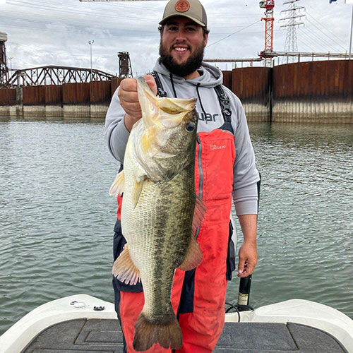 Dobyns Guide - Captain Tanner Huckstep